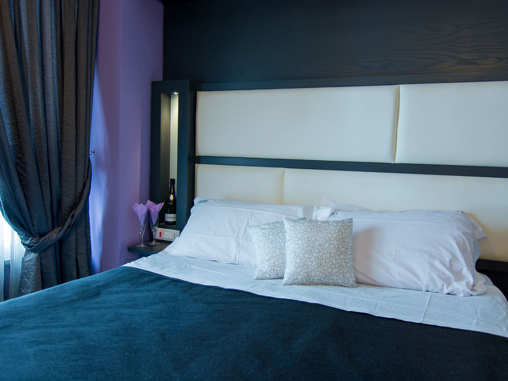 Golden Hotel Napoli Ngoại thất bức ảnh