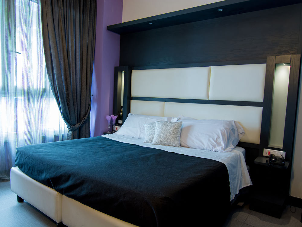 Golden Hotel Napoli Ngoại thất bức ảnh